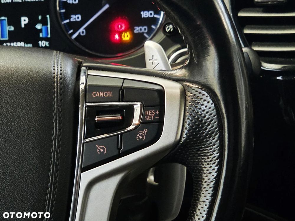 Mitsubishi Outlander Instyle NAVI - 19