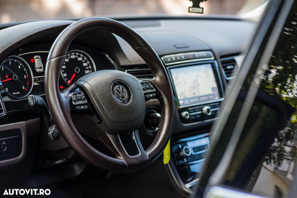 Volkswagen Touareg 3.0 V6 TDI SCR Blue Motion DPF Automatik - 18
