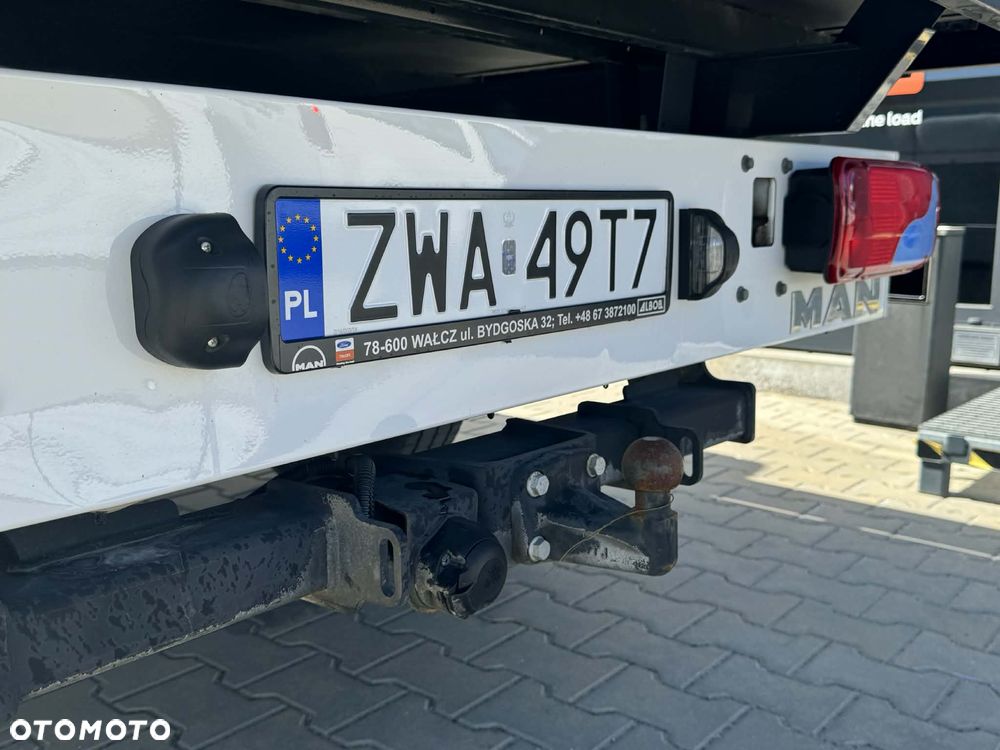 MAN 4X4 / TGE 3.140 DOKA 7-osobowa - 20