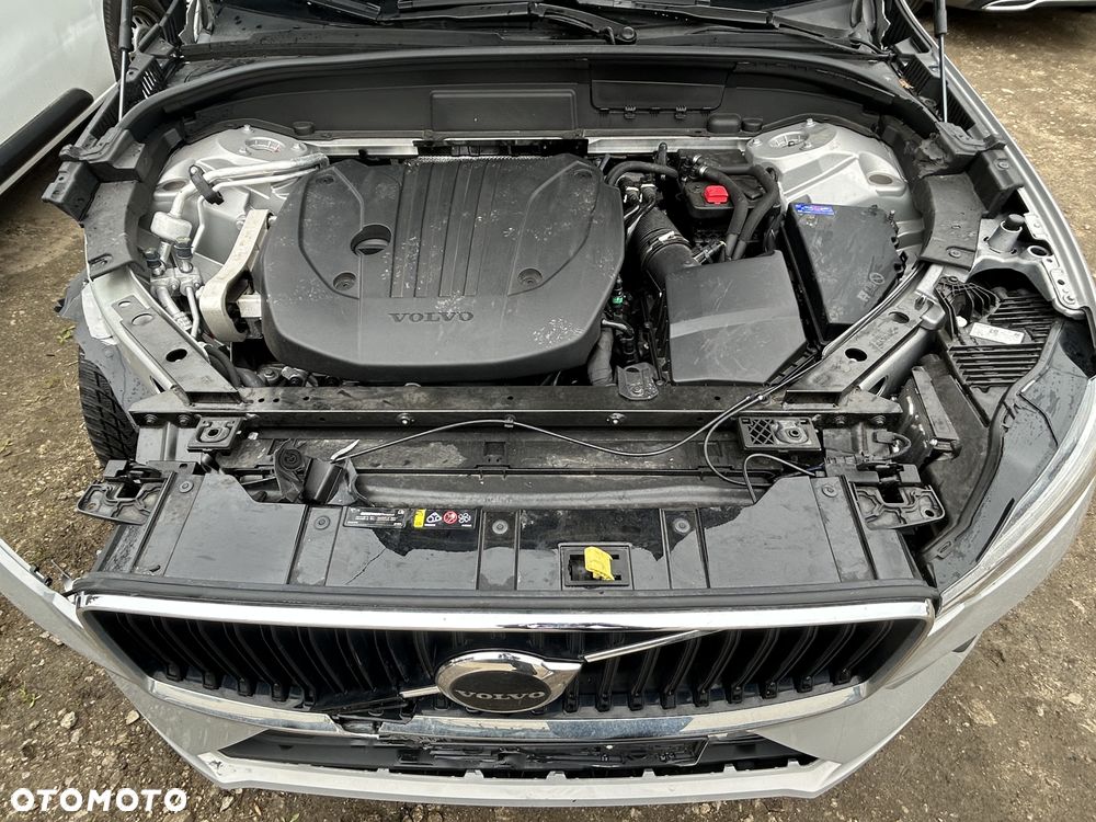 Volvo XC 60 B4 B Essential - 5