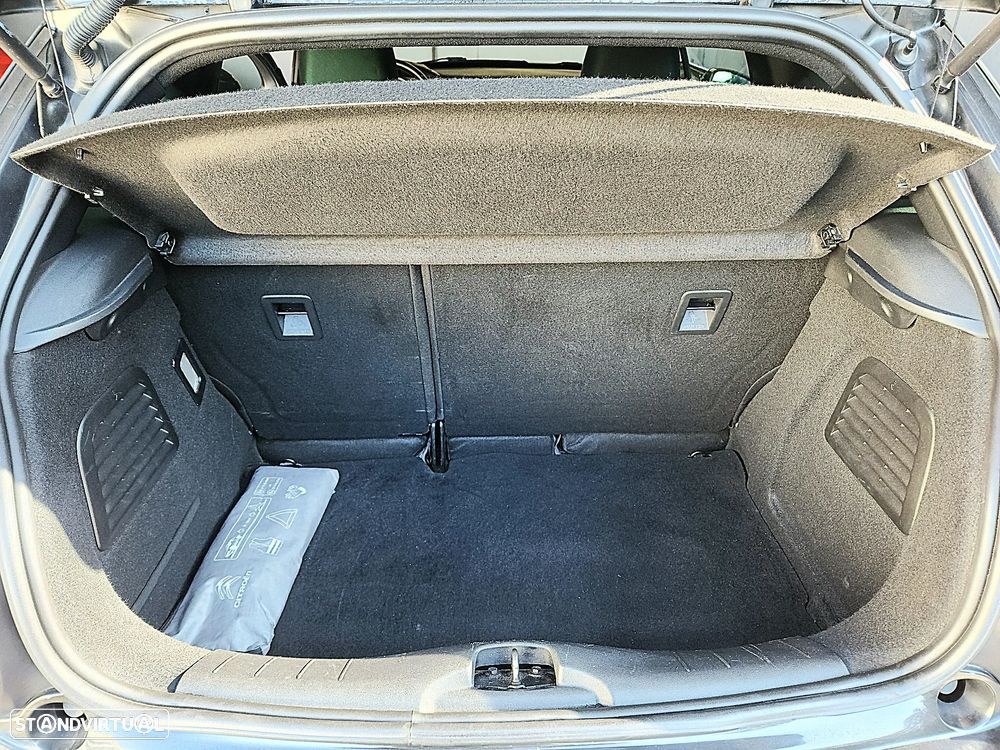 Citroën DS3 1.6 e-HDi So Chic - 15