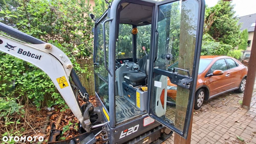 Bobcat E20 - 7