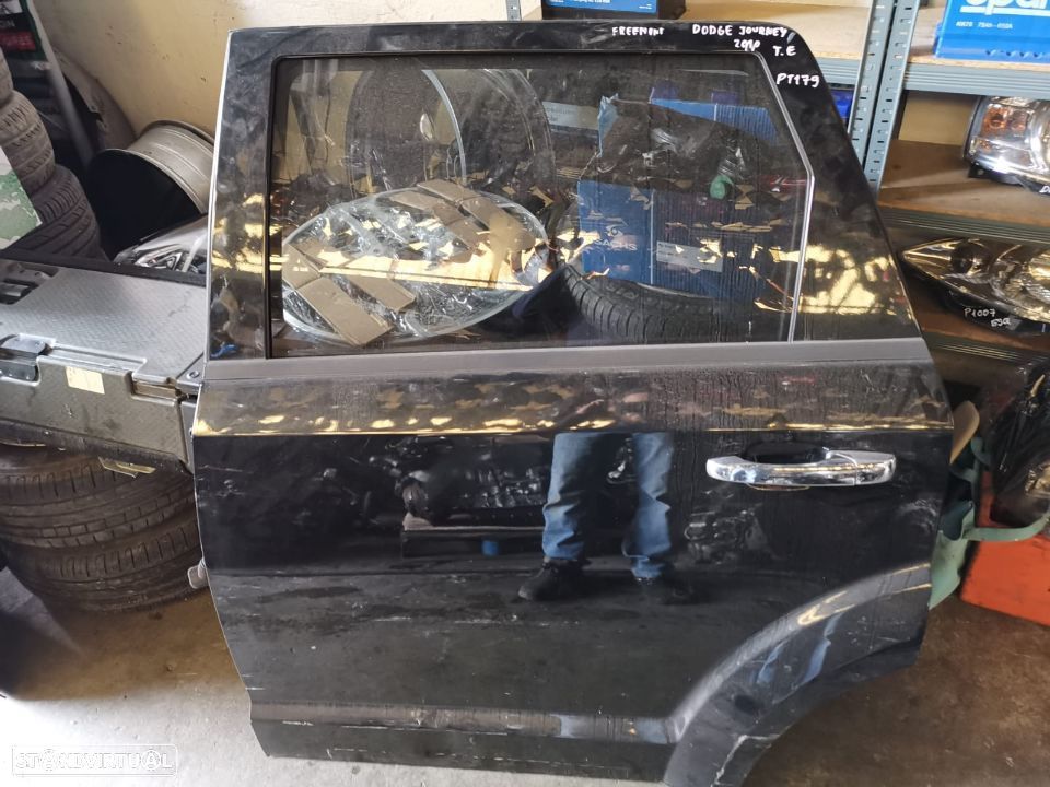 DODGE JOURNEY PORTA TRAS ESQ PT179 - 1