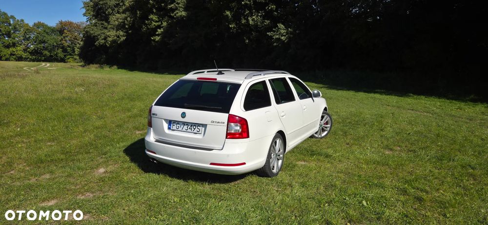 Skoda Octavia 2.0 TDI DPF RS DSG - 4