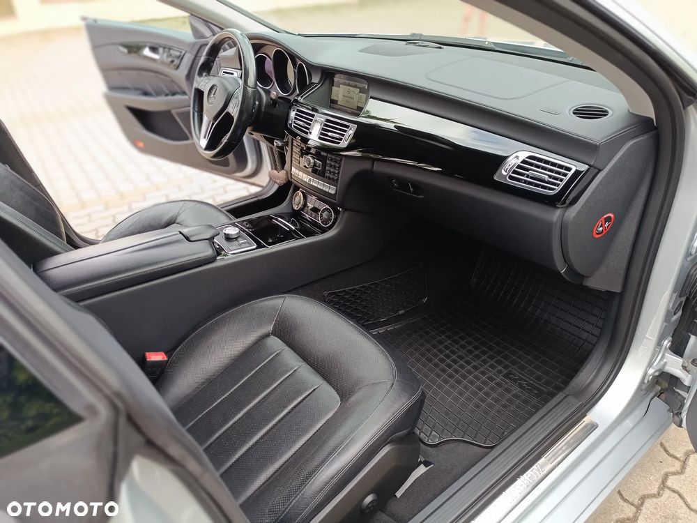 Mercedes-Benz CLS 350 CDI 4Matic 7G-TRONIC - 11