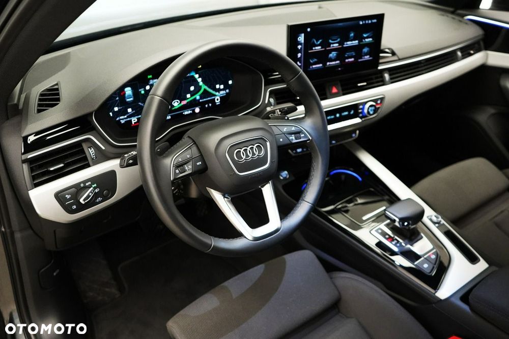 Audi A4 Limousine - 12
