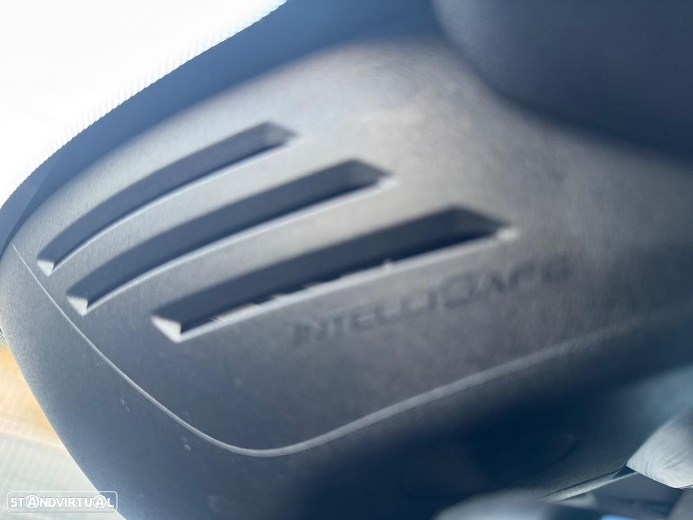 Volvo S90 2.0 D4 R-Design Geartronic - 22