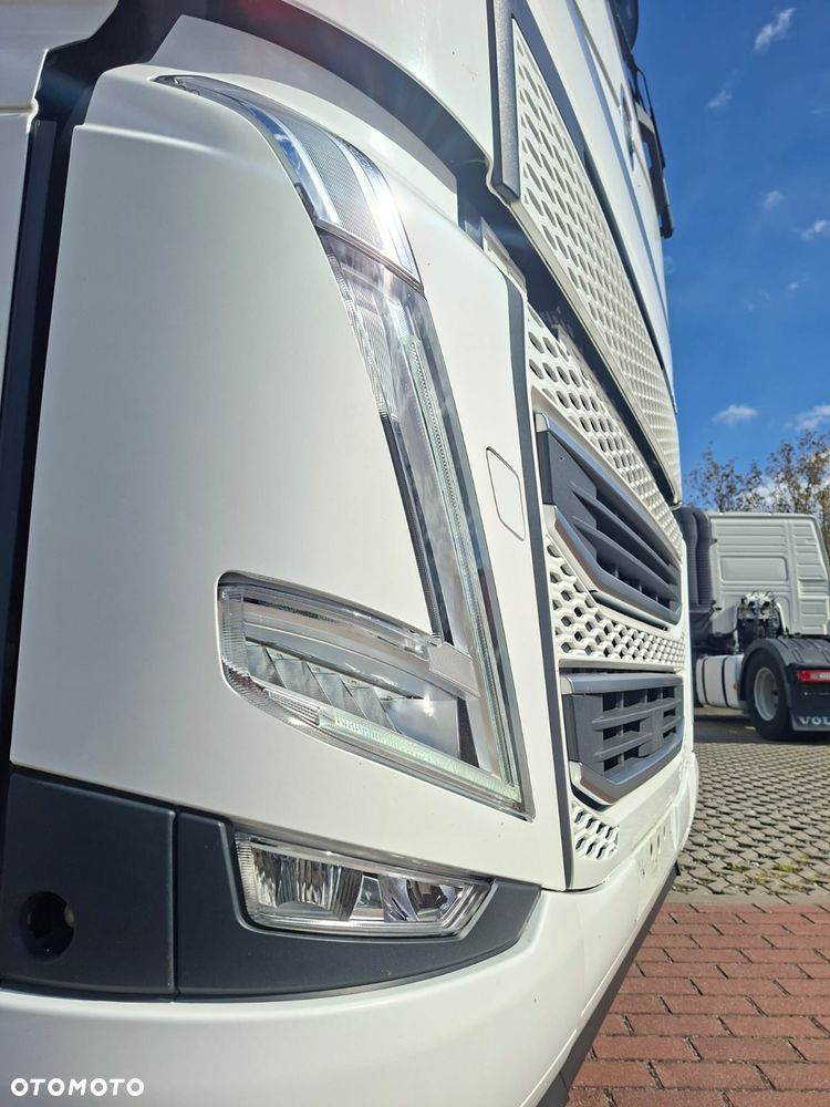 Volvo FH 460 GLOBETROTTER I-SAVE - 8