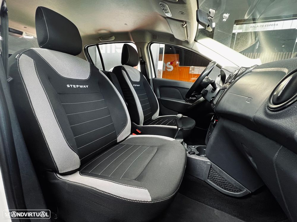 Dacia Sandero 0.9 TCe Stepway Bi-Fuel - 24