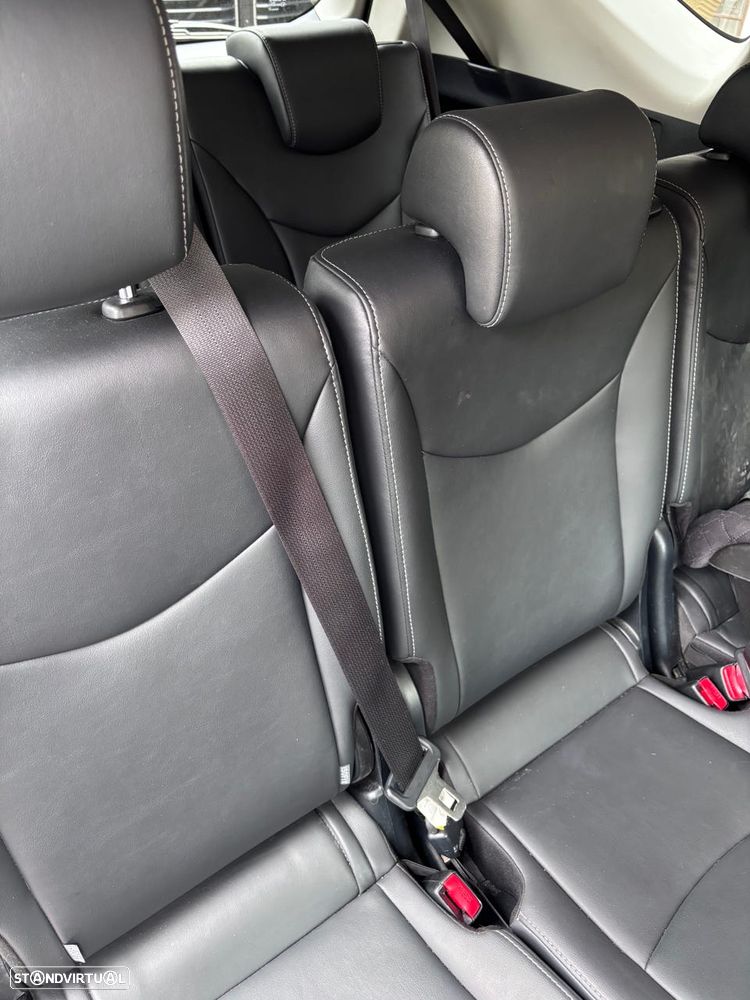 Toyota Prius 1.8 Exclusive - 4