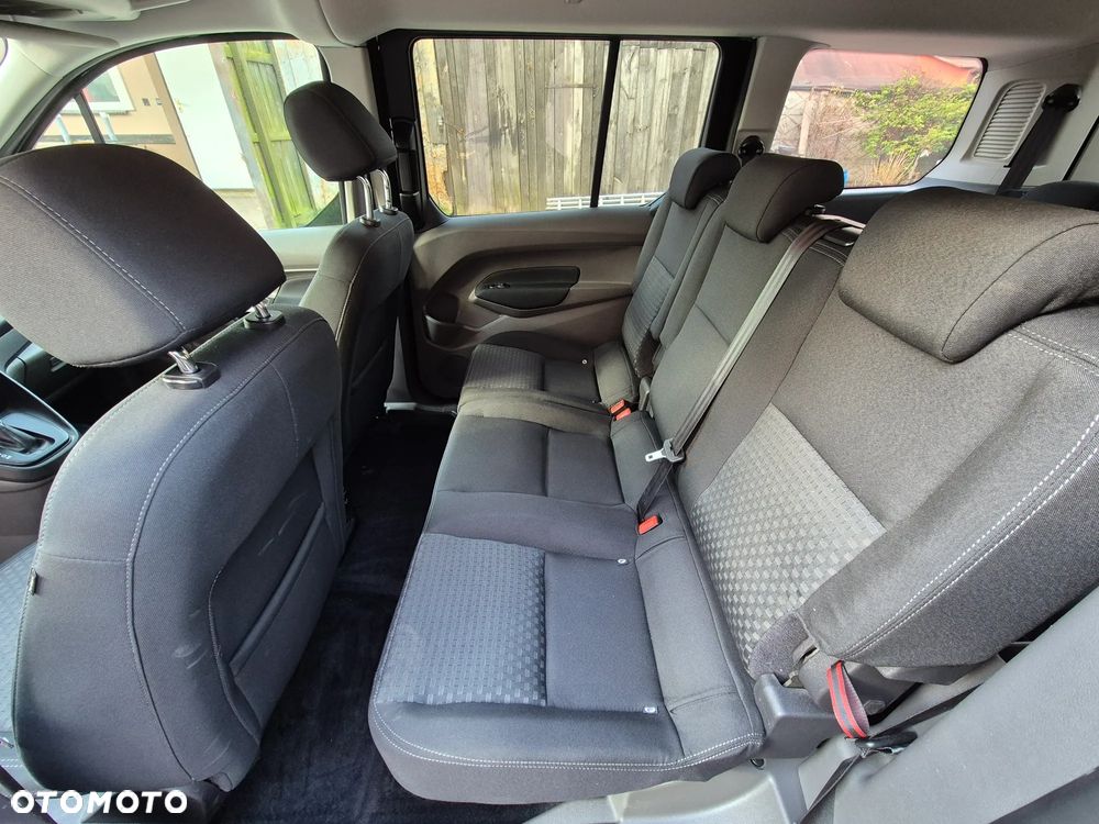 Ford Tourneo Connect Grand - 13