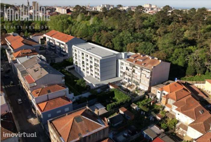 Vende-se apartamento T1 com varanda ao Covelo - Grande imagem: 3/11