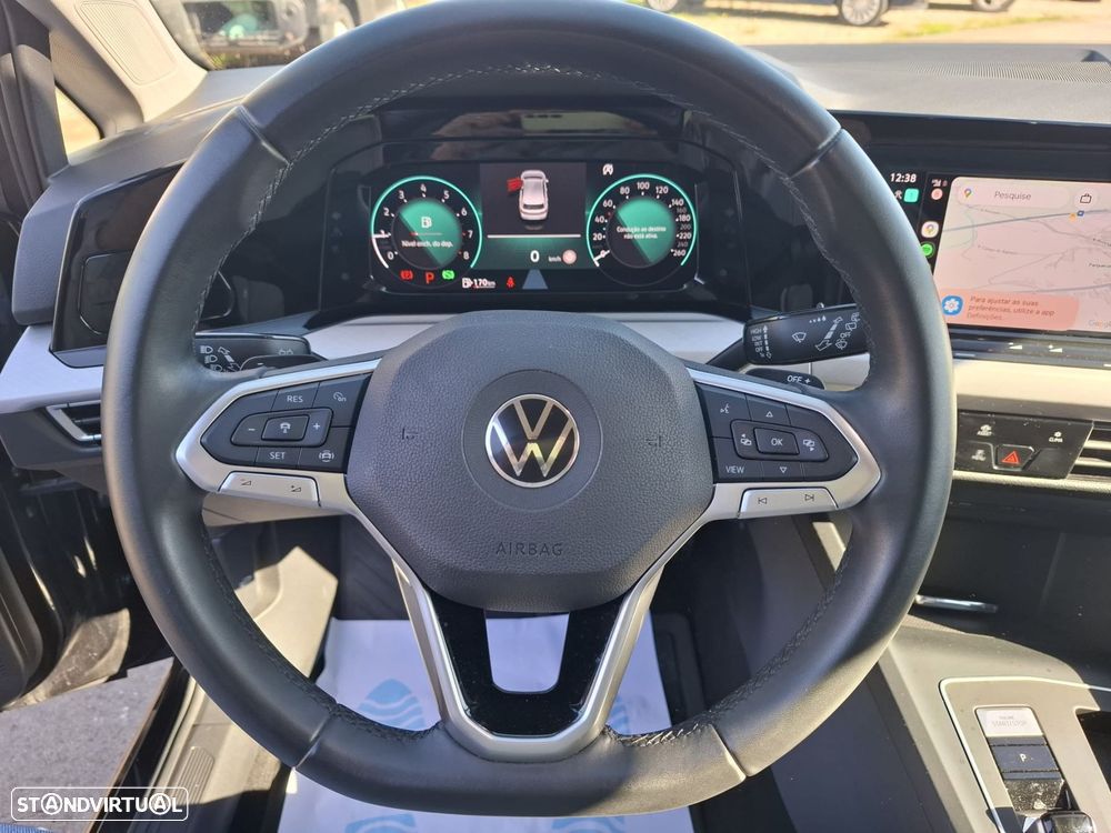 VW Golf 1.5 eTSI Life DSG - 17