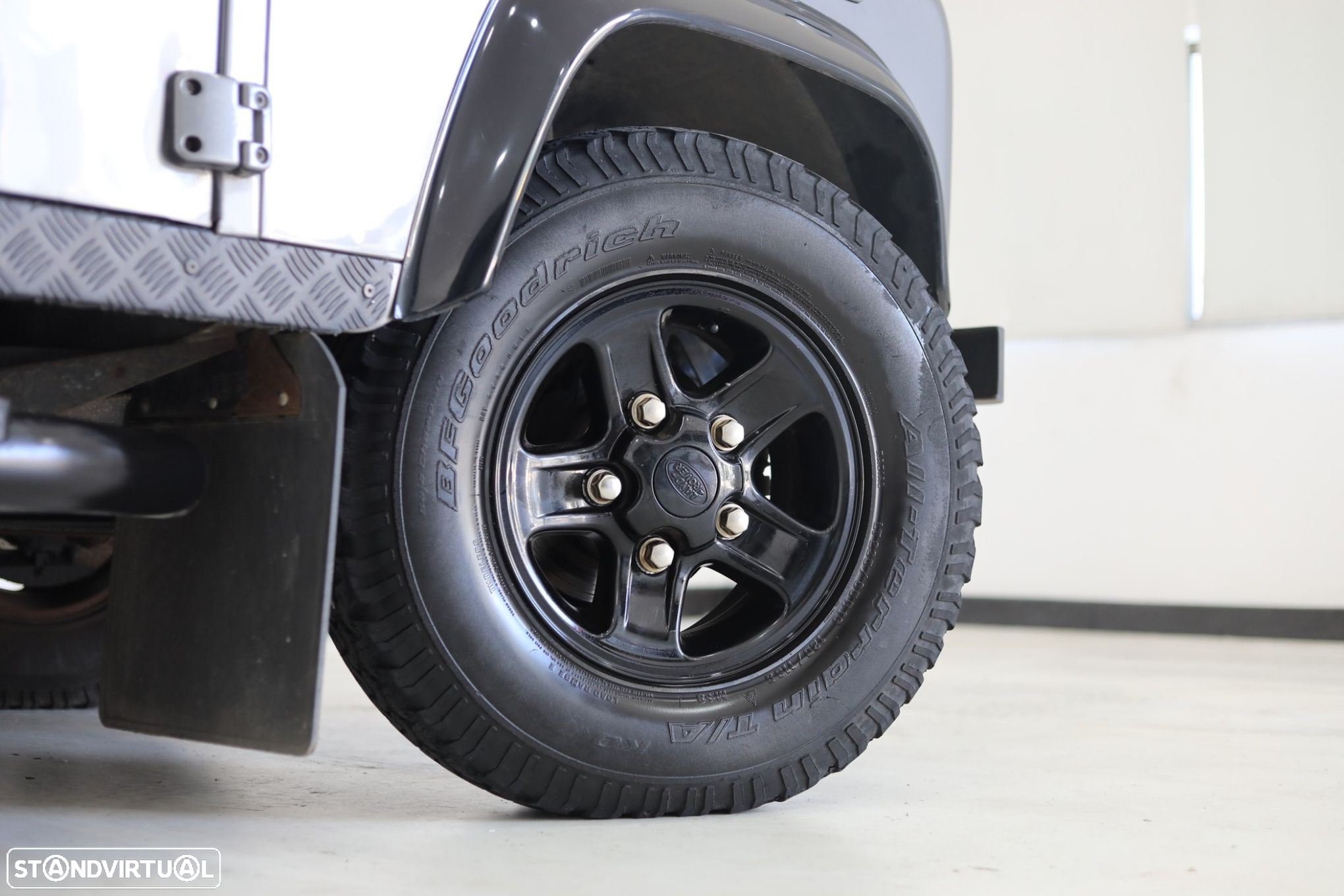 Land Rover Defender 90 2.5 TD5 Metal Top - 34