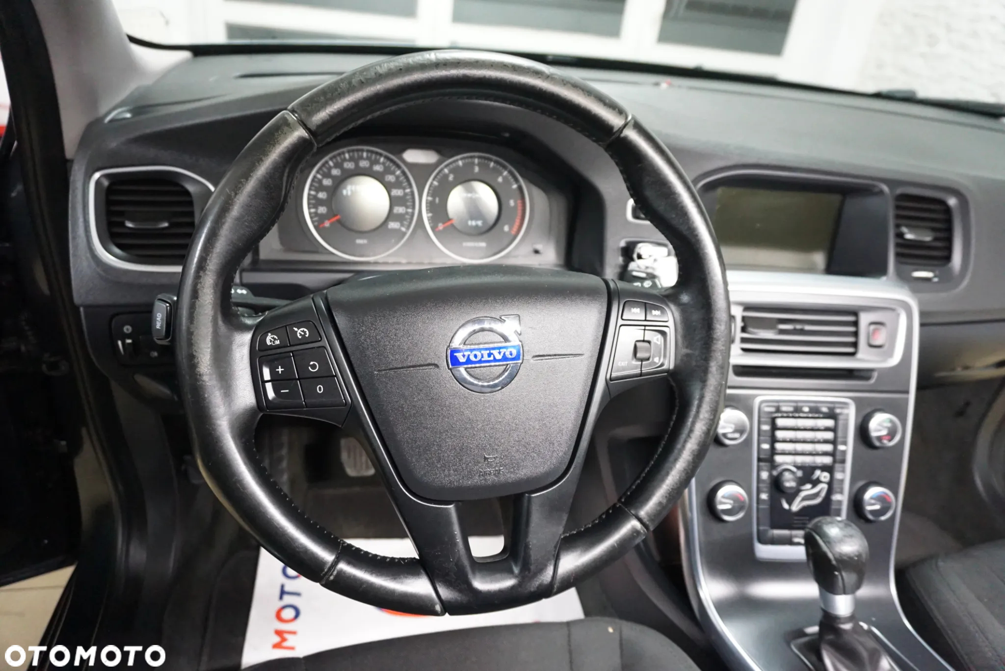 Volvo V60 D3 Momentum - 18