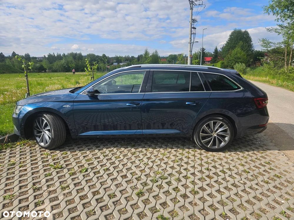 Skoda Superb 2.0 TDI 4x4 L&K DSG - 2