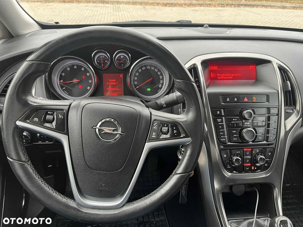 Opel Astra 1.4 Turbo Cosmo - 9