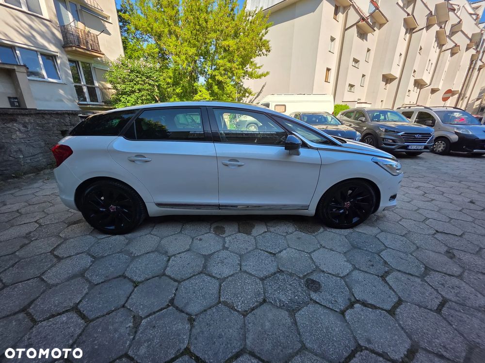 DS Automobiles DS 5 - 8
