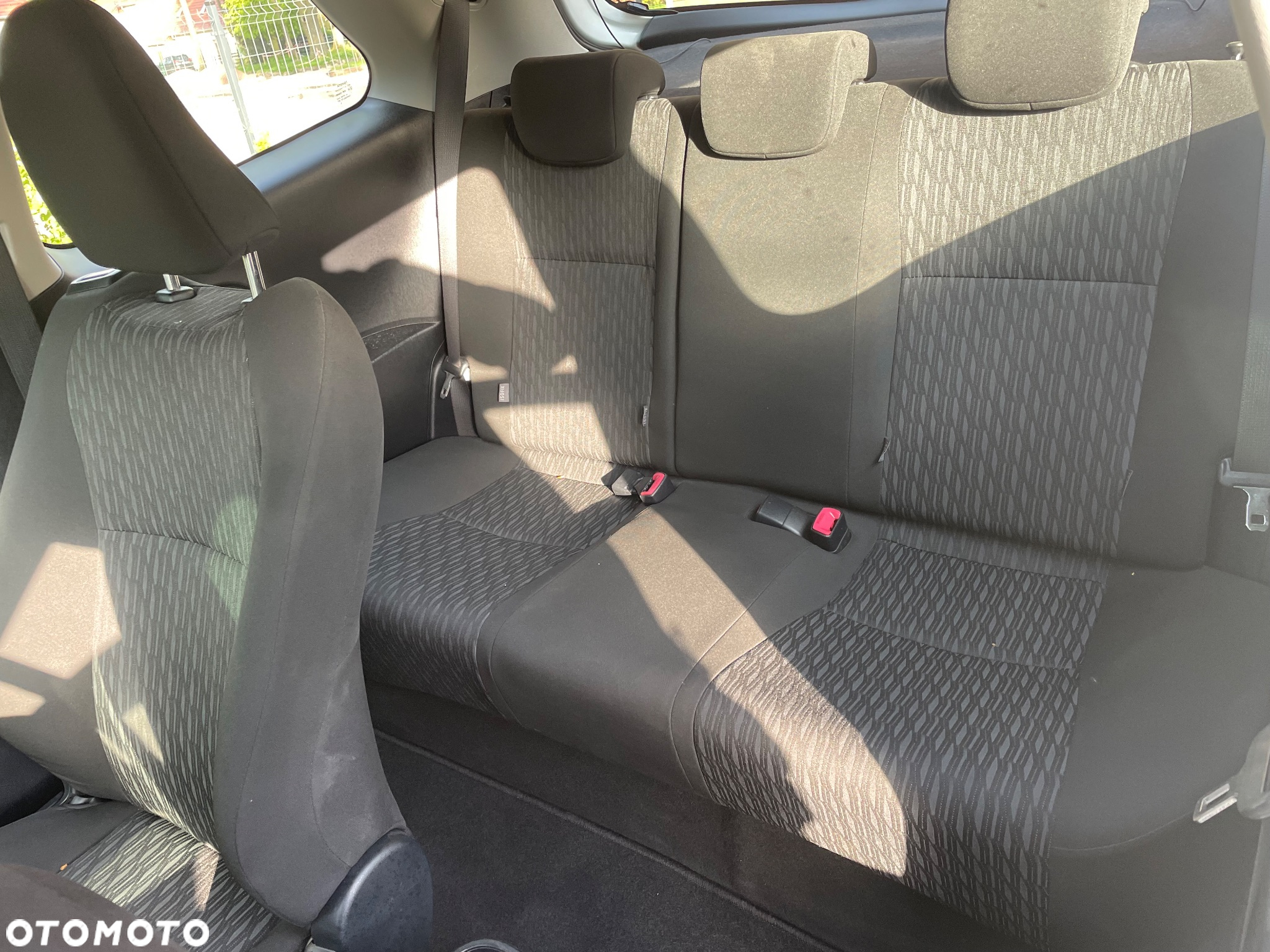 Toyota Yaris 1.0 Active - 12