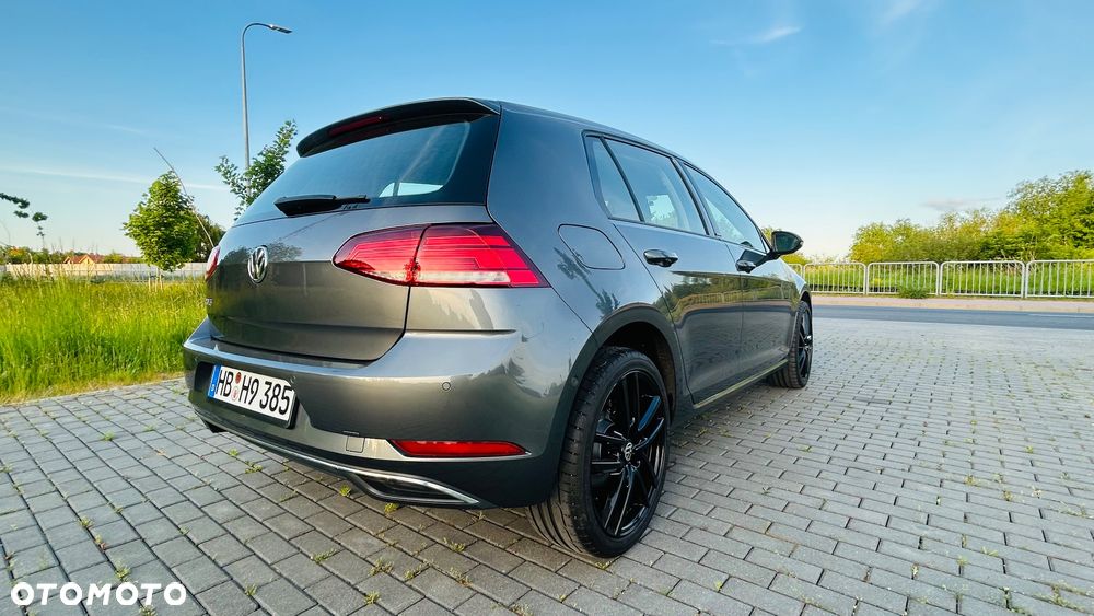 Volkswagen Golf 1.6 TDI SCR DSG IQ.DRIVE - 3