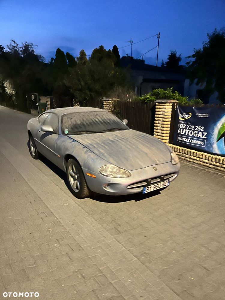 Jaguar XK8 - 19