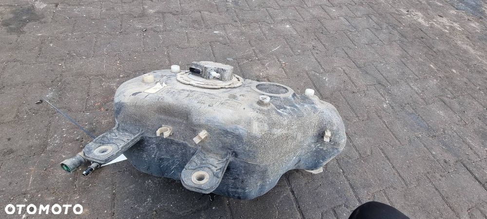 ZBIORNIK ADBLUE FORD TRANSIT MK8 - 6