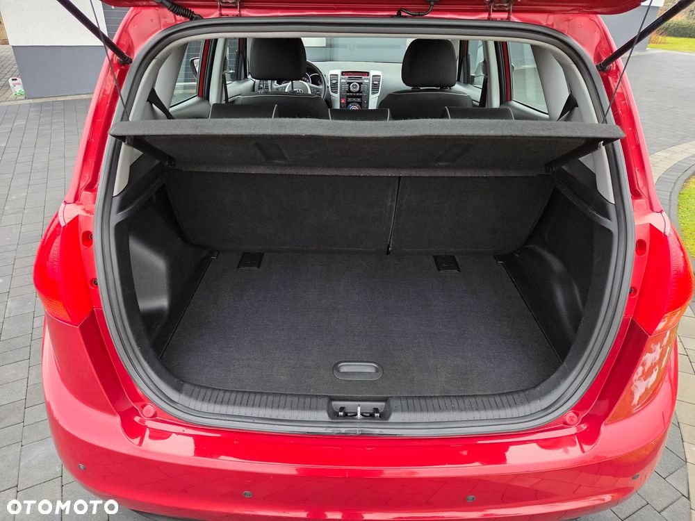 Kia Venga 1.4 CVVT Business Line - 17