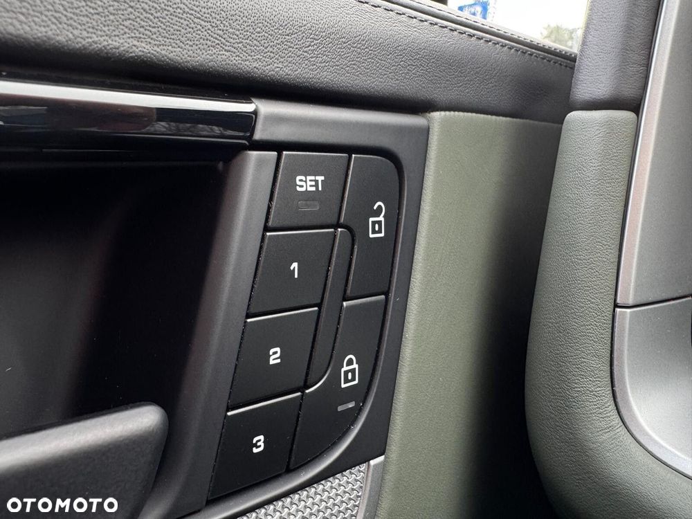 Porsche Cayenne - 29