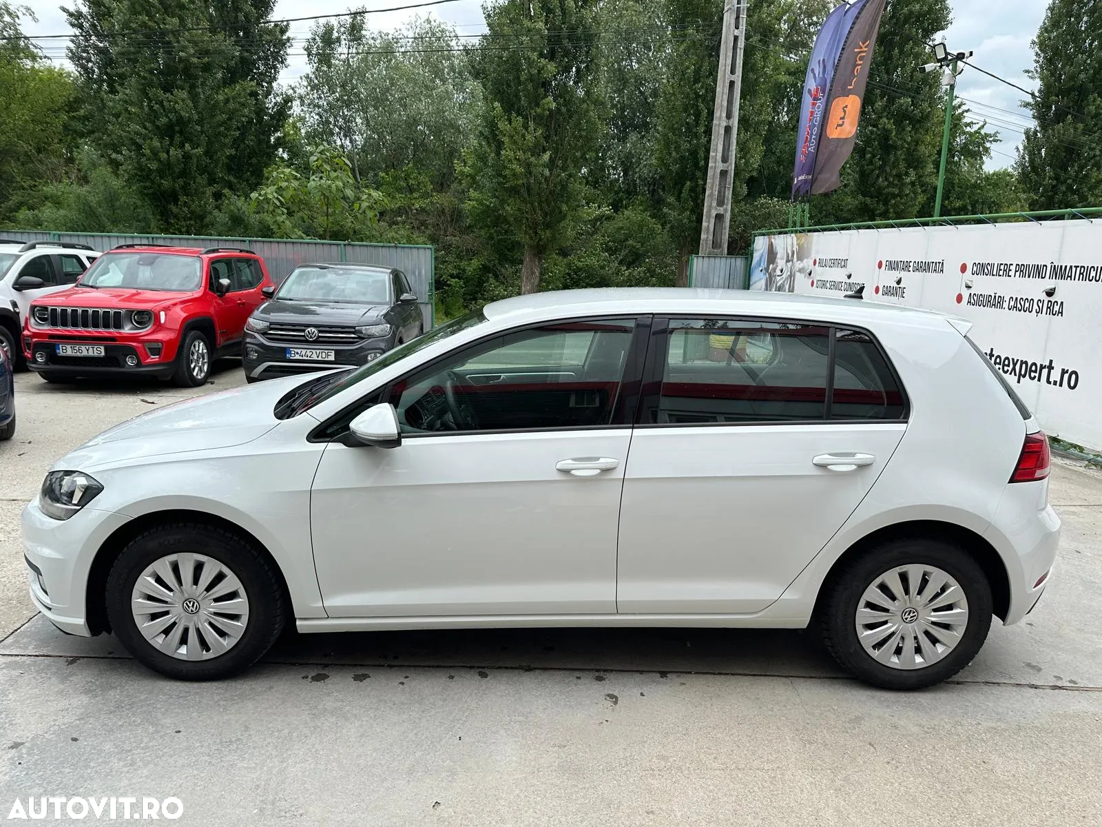 Volkswagen Golf 1.6 TDI Comfortline - 8