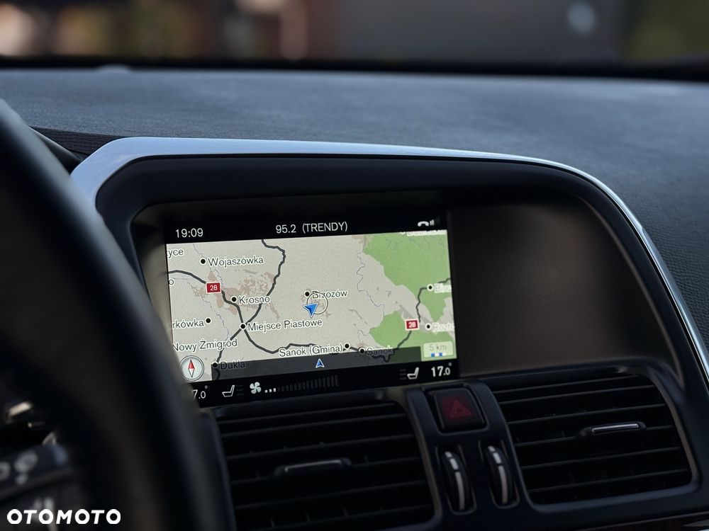 Volvo XC 60 D4 Drive-E Momentum - 21