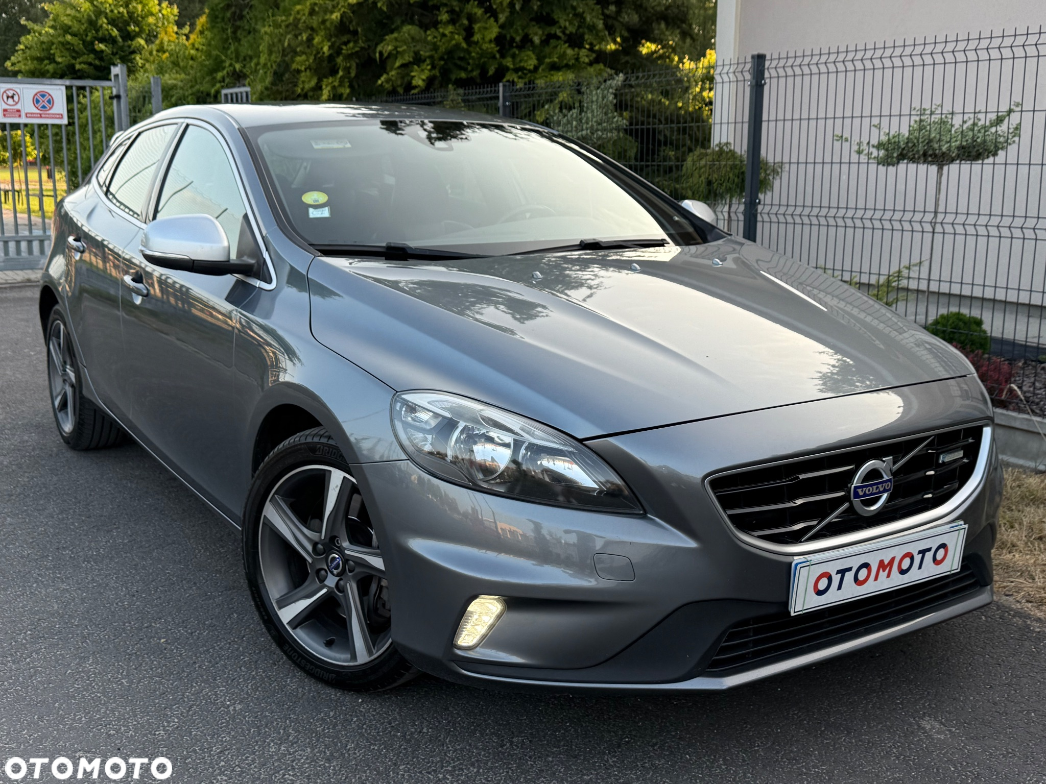 Volvo V40 D3 Geartronic RDesign - 2