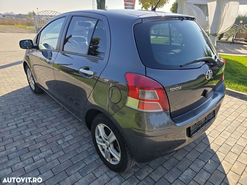 Toyota Yaris - 3