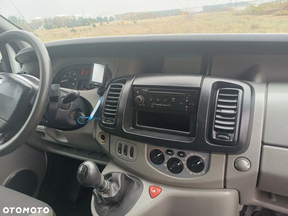 Renault Trafic - 9