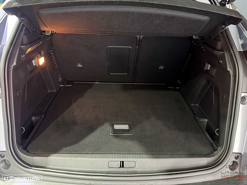 Peugeot 3008 1.2 PureTech Allure Pack EAT8 - 11