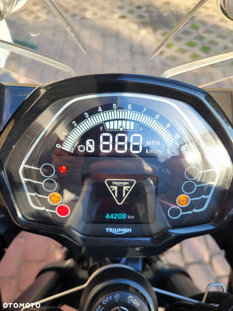 Triumph Tiger - 5