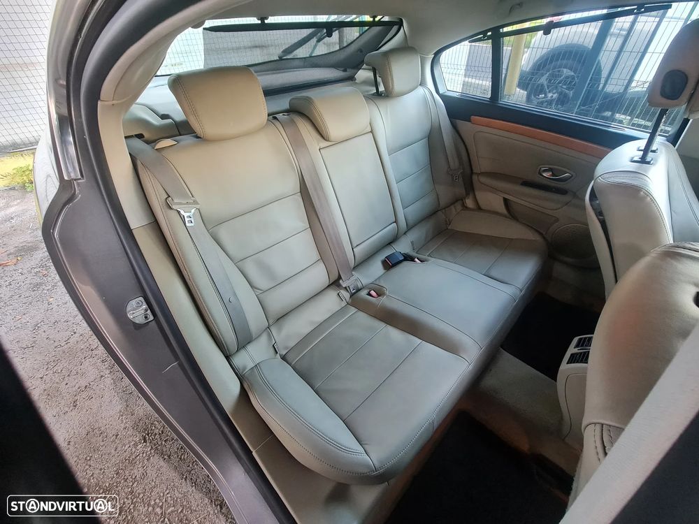 Renault Laguna 2.0 dCi Initiale Aut. - 14