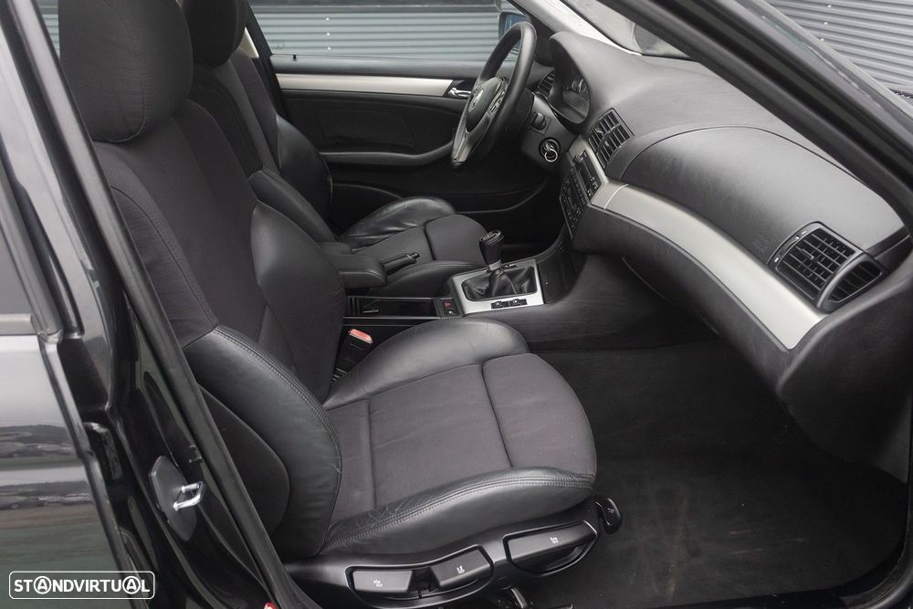 BMW 320 d Touring - 18