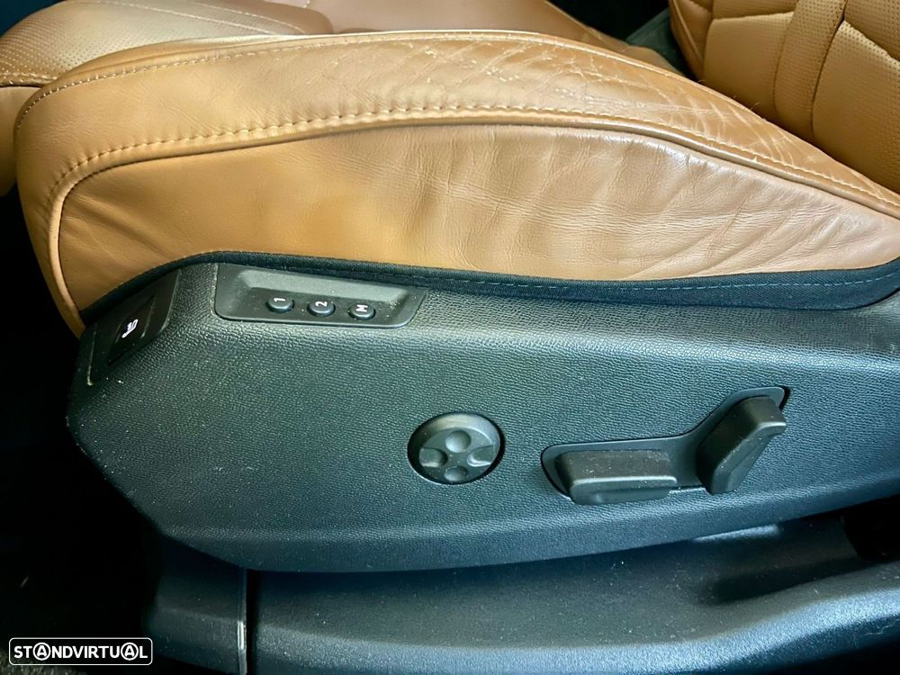 DS DS7 Crossback - 37