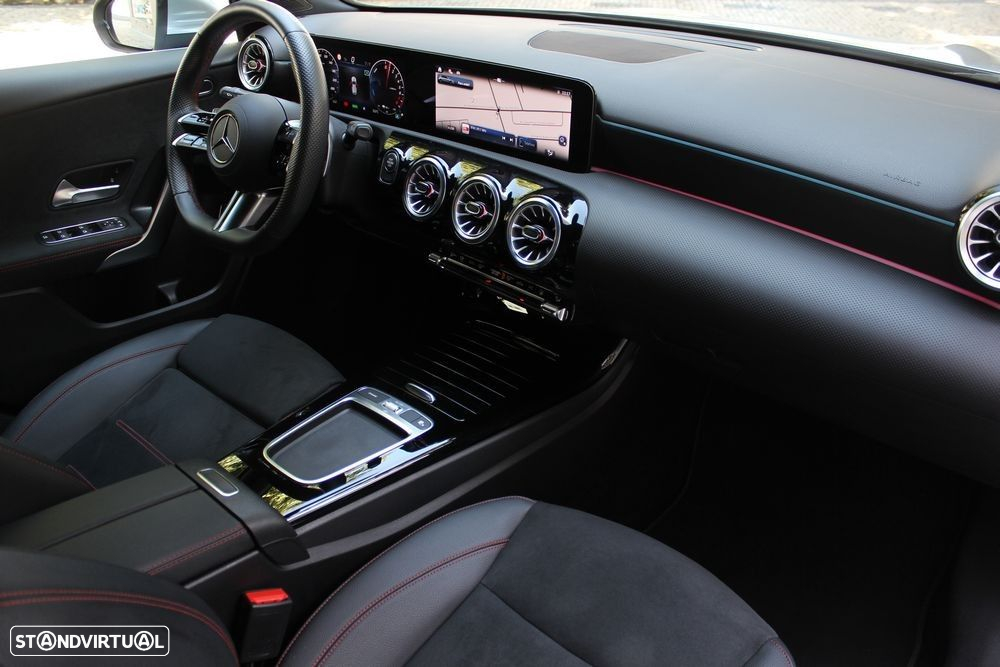 Mercedes-Benz A 250 e - 25