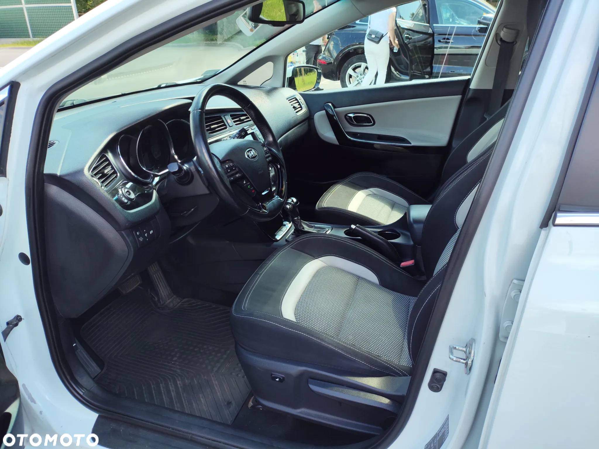 Kia Ceed 1.6 CRDi 128 Platinum Edition - 14