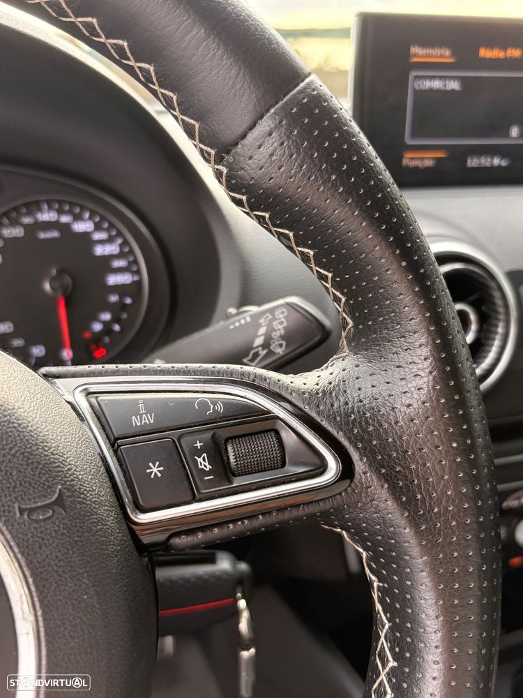 Audi A3 1.6 TDI S-line - 19