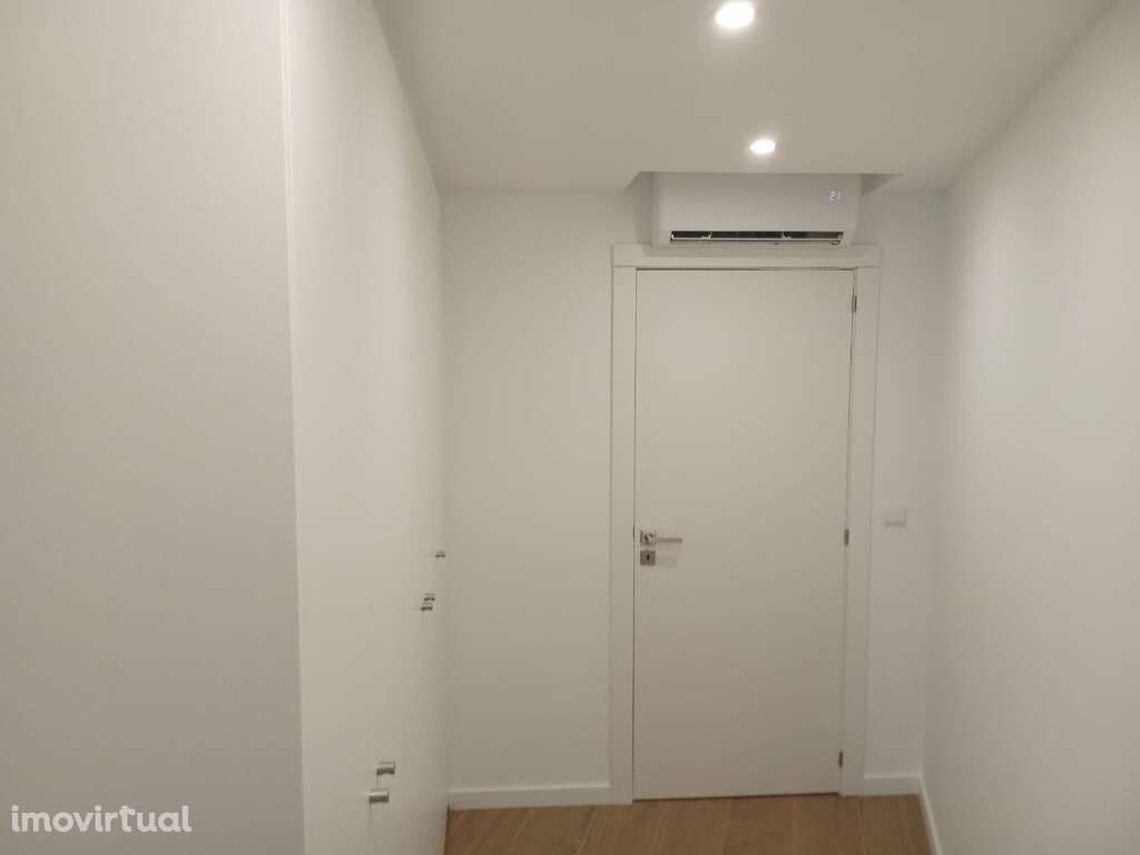 2 Apartamentos T0 / T2 - Amares - Grande imagem: 2/14