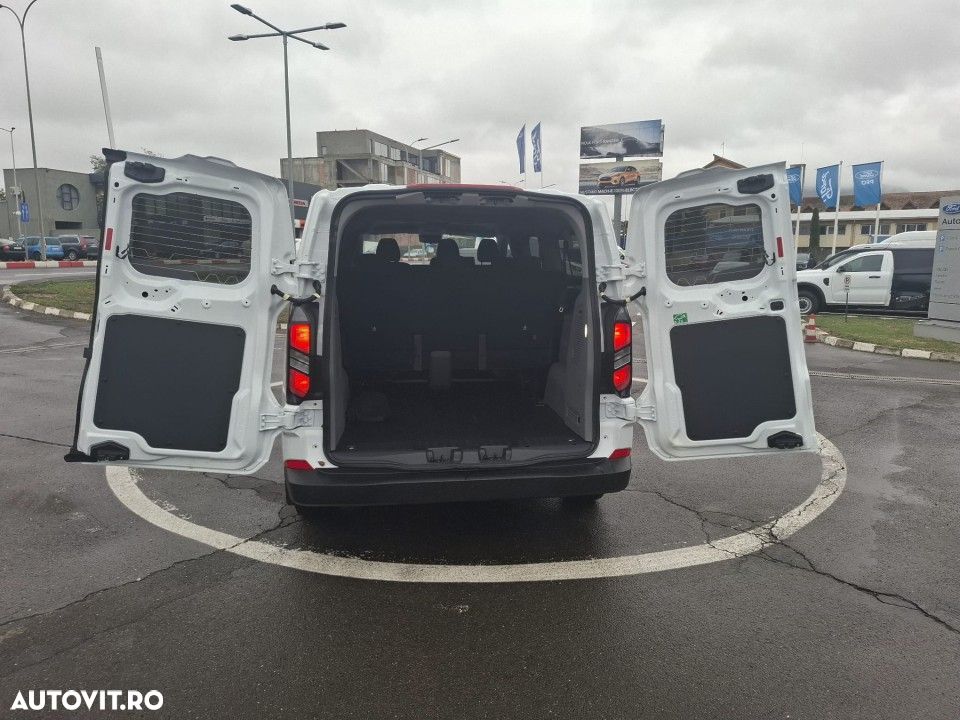 Ford Transit Custom - 8