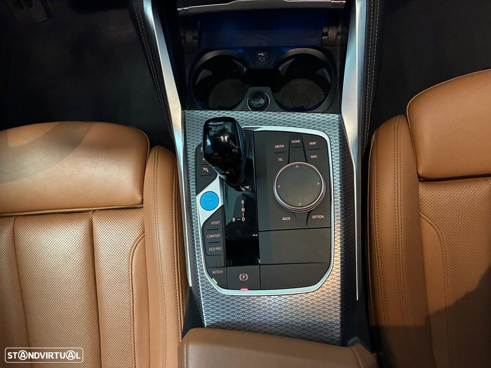 BMW i4 eDrive40 Pack Desportivo M - 28