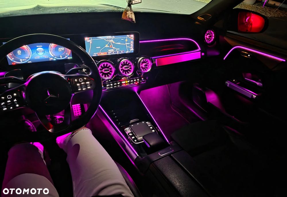 Mercedes-Benz GLB - 30
