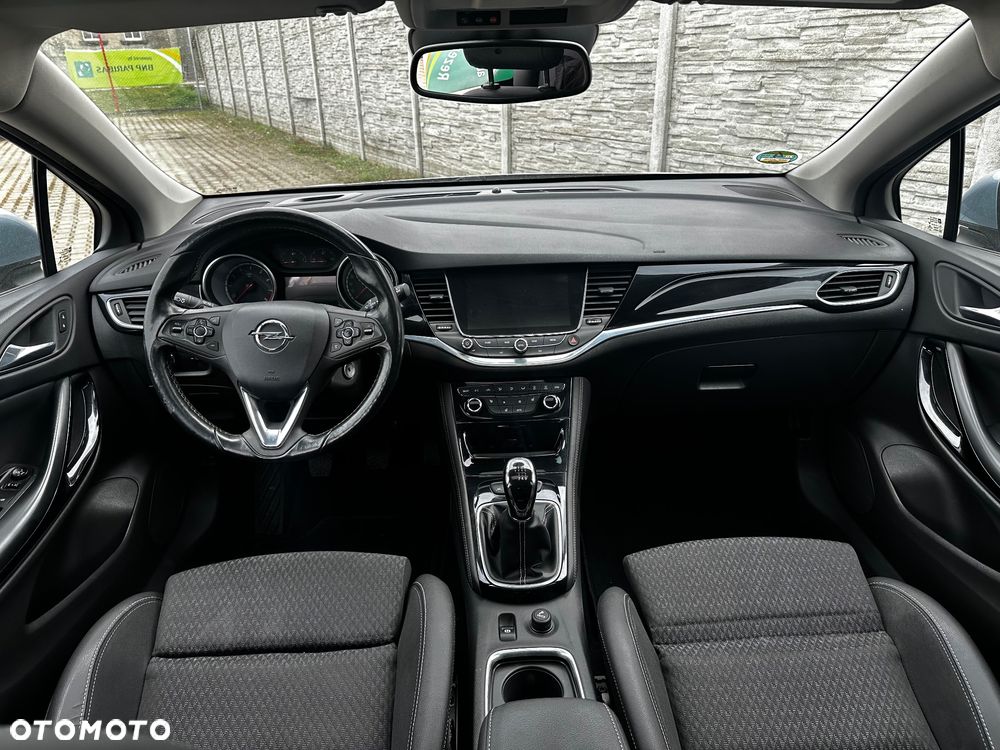 Opel Astra 1.4 Turbo Innovation - 13