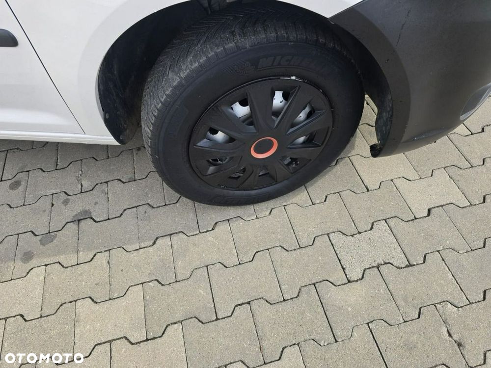 Volkswagen Caddy - 25