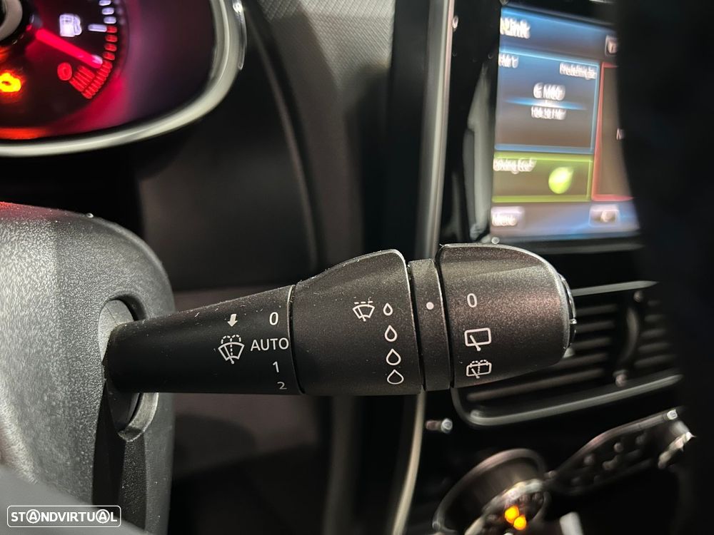 Renault Clio Sport Tourer 1.5 dCi GT Line - 29