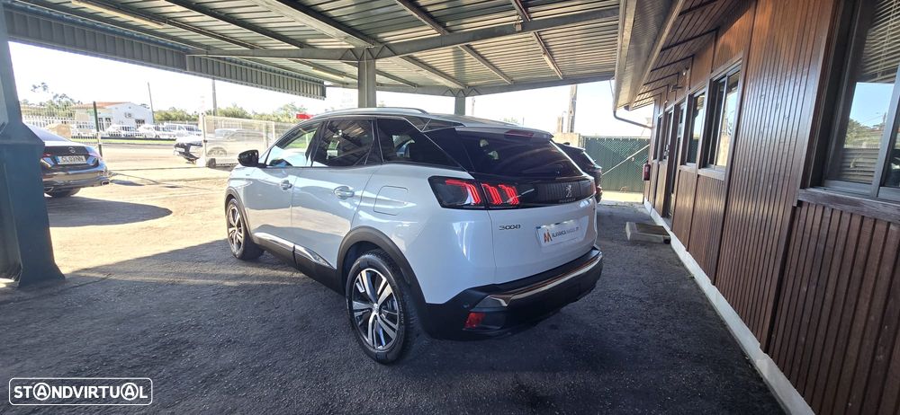 Peugeot 3008 1.6 Hybrid Allure Pack e-EAT8 - 8