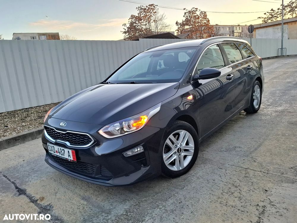 Kia Ceed SW 1.6 CRDi Eco-Dynamics+(48V Mild-Hybr.) DCT7 Platinum Edition - 1